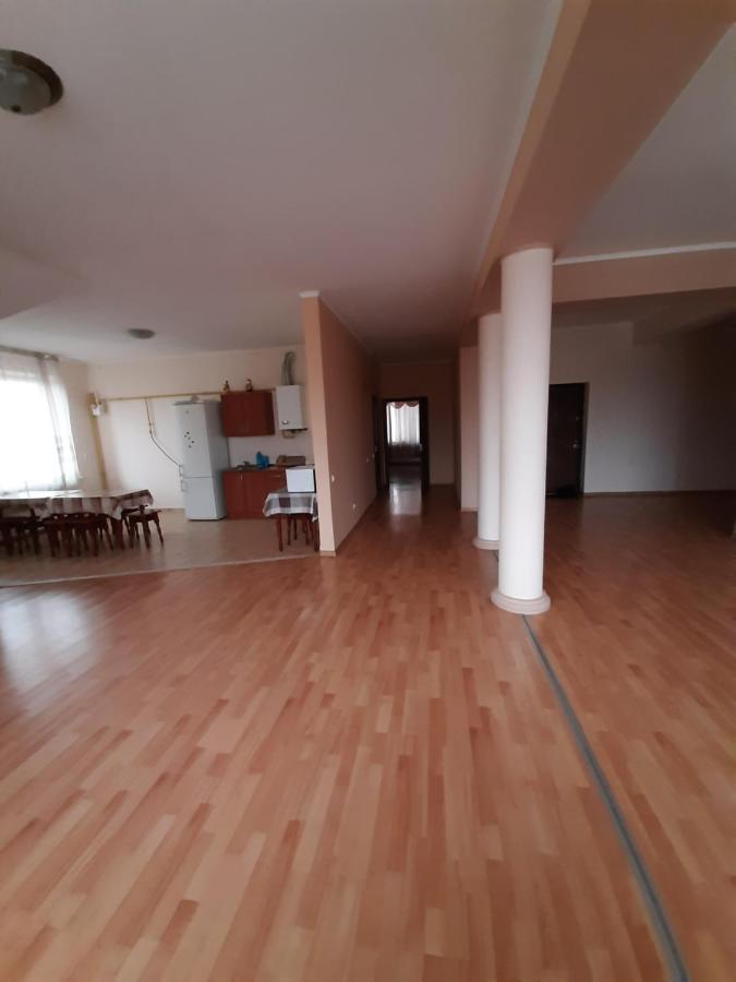 Apartments On Parkaniya 2A Mukacheve Luaran gambar