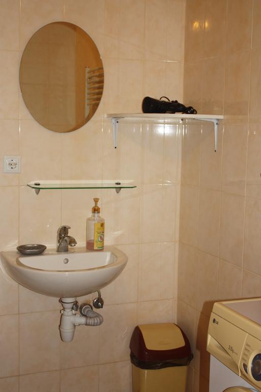 Apartments On Parkaniya 2A Mukacheve Luaran gambar
